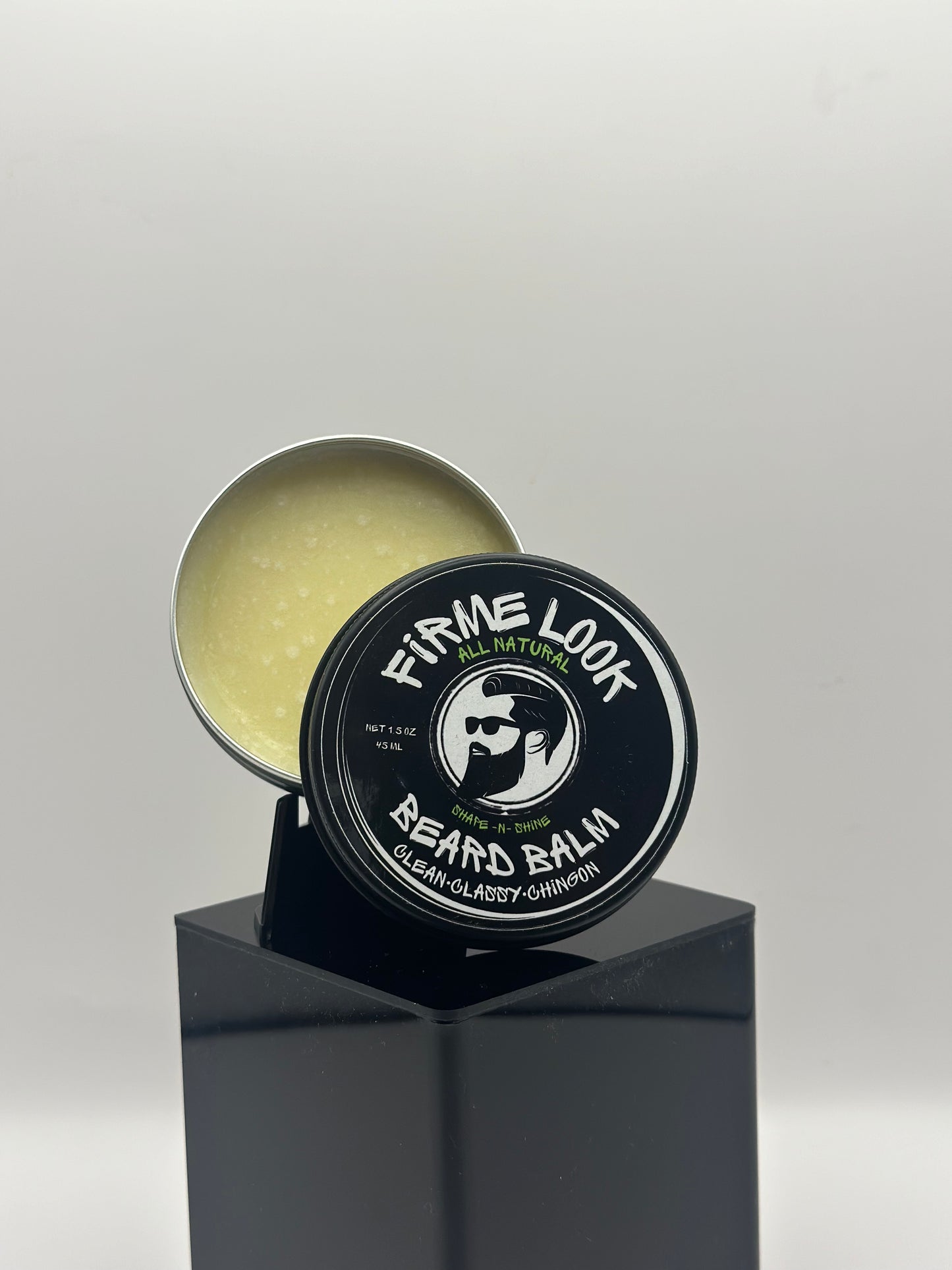 natural beard balm for men strong hold firme look